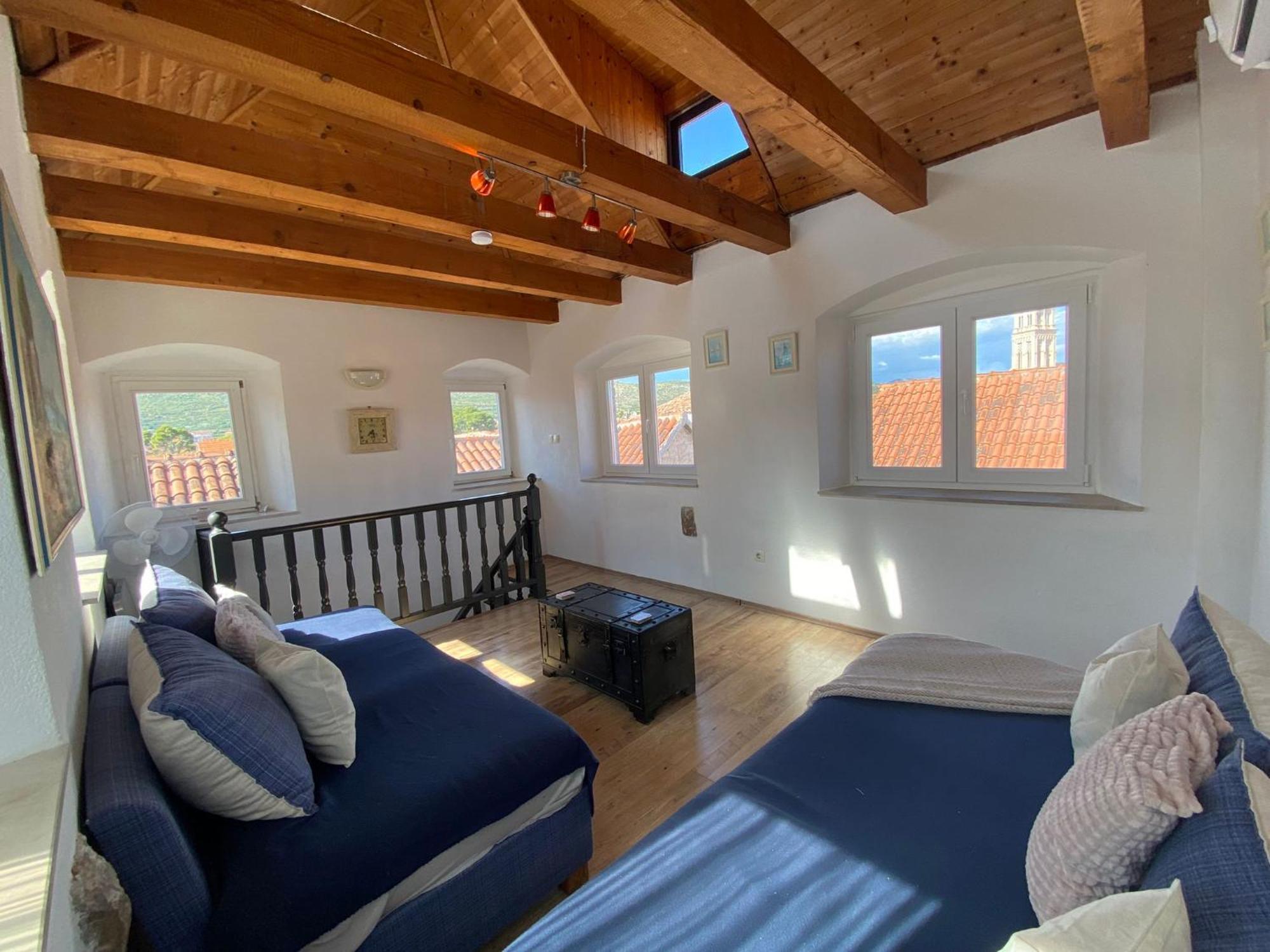 Tower Apartment *